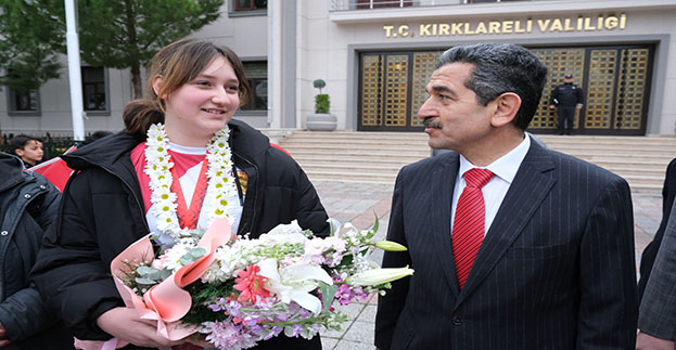 Altın madalya kazandı