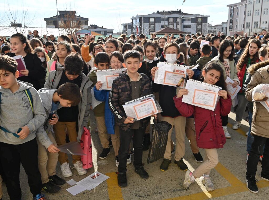 İLK DÖNEM SORUNLARLA GEÇTİ