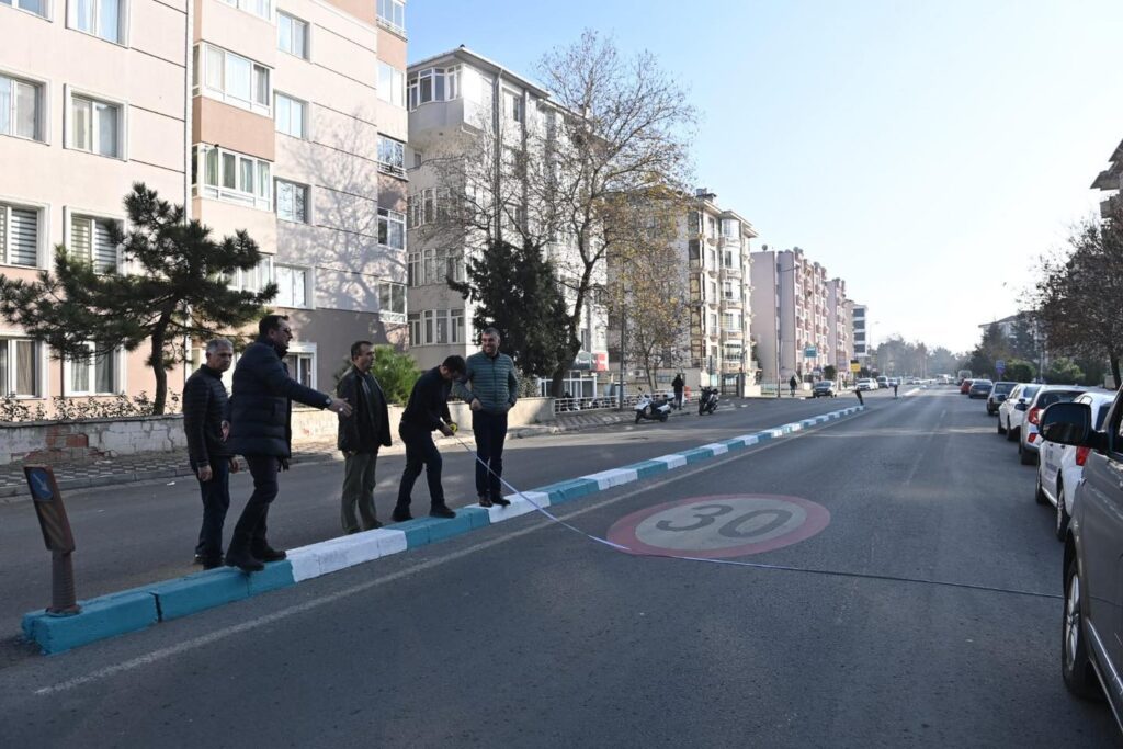 Sanayi yollarına el attı