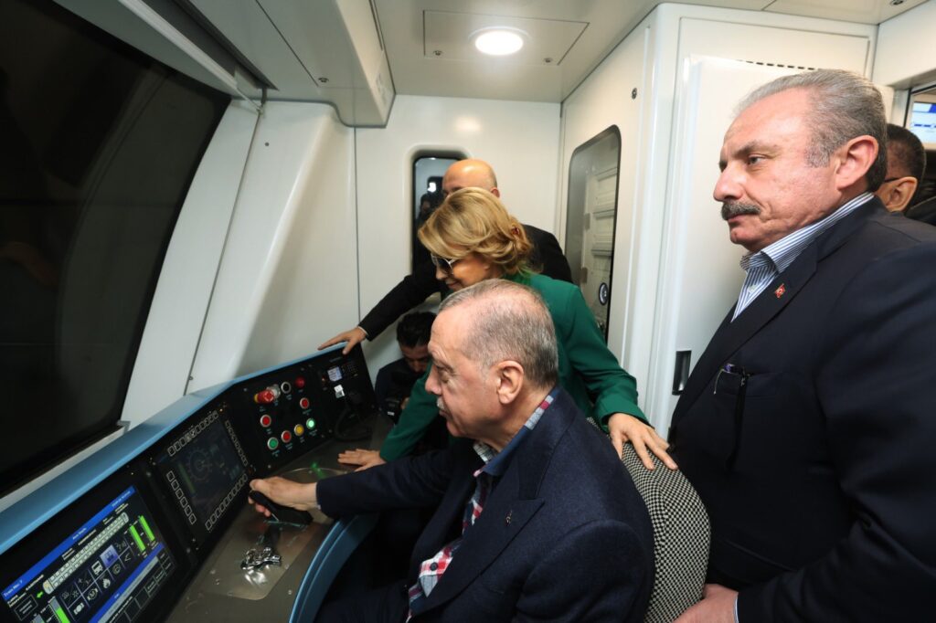 “Türkiye Yüzyılı’yla yeni bir dünyayı kuracak adımlar atacağız”