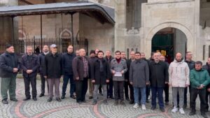 Vatandaşlar Kur’an-ı Kerim’in yakılmasını protesto etti