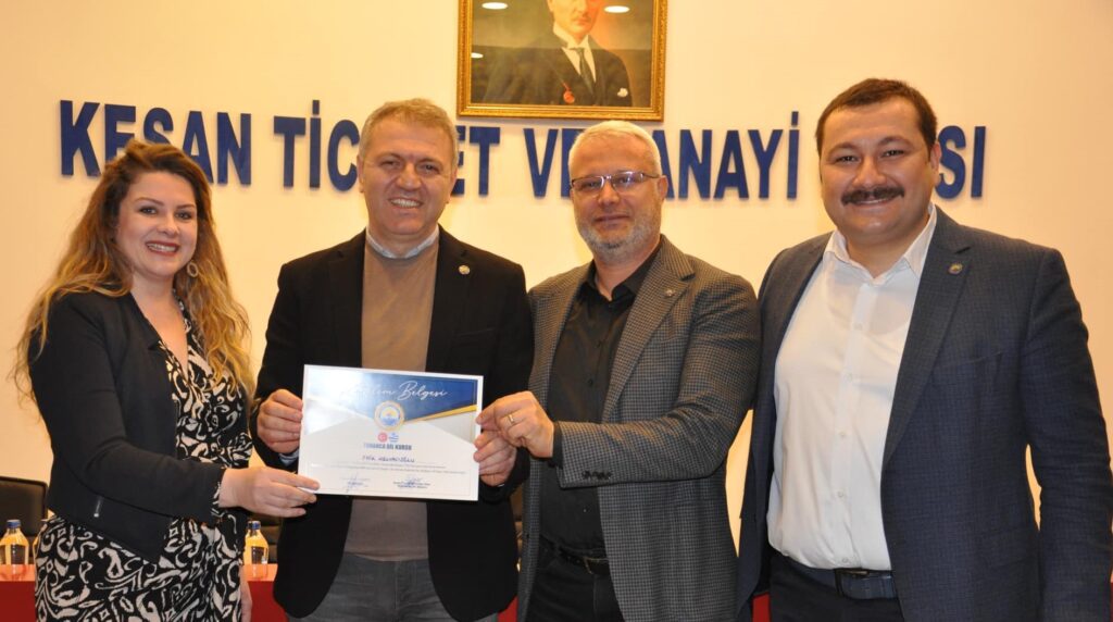Kursiyerlere sertifikaları verildi