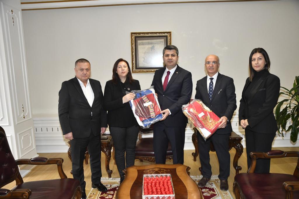 “Soydaşlarımızın yanında olmaya gayret gösteriyoruz”