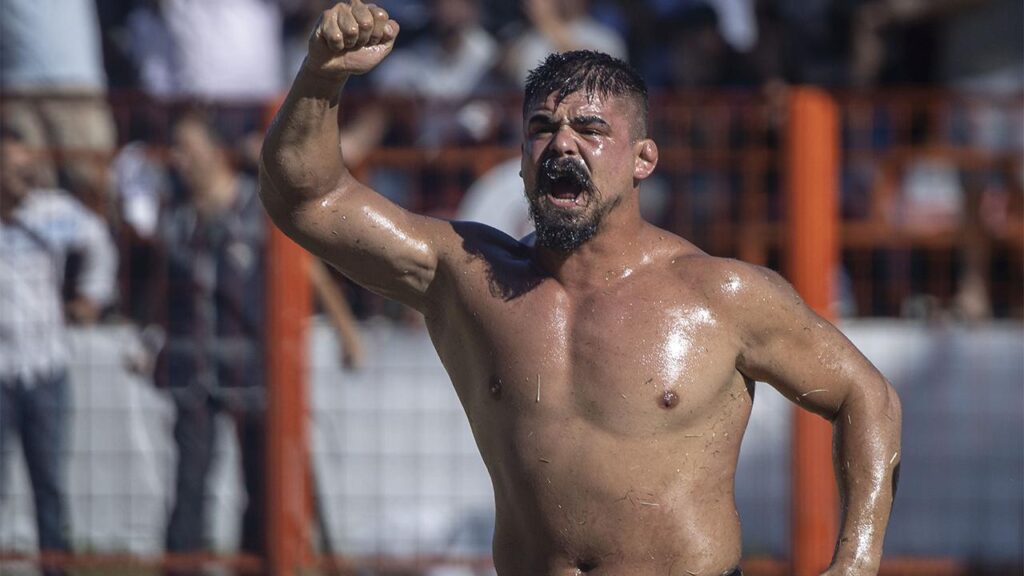 BAŞPEHLİVANLIK TARTIŞMASI SÜRÜYOR