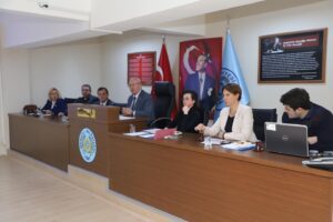 İlçe belediyelerinin meclis toplantılarına katıldı