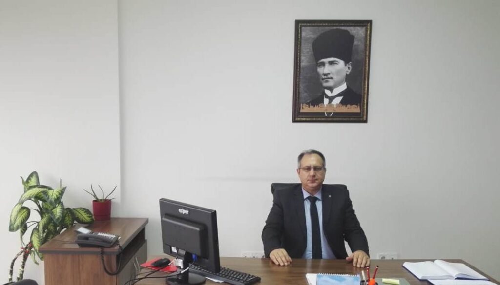 “Kamu çalışanları hak ettiğini alamıyor”