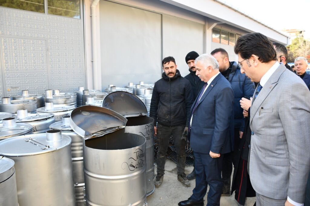 Afet bölgesi için soba üretiliyor