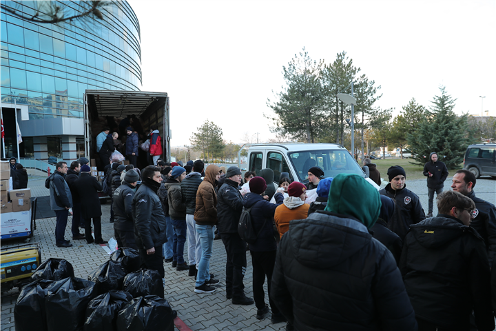 Yardımlar afet bölgesine ulaştı
