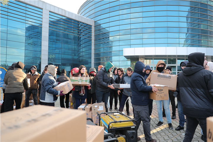 Yardım seferberliği aralıksız devam ediyor
