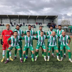Sarayspor 1953 liderliği sevdi