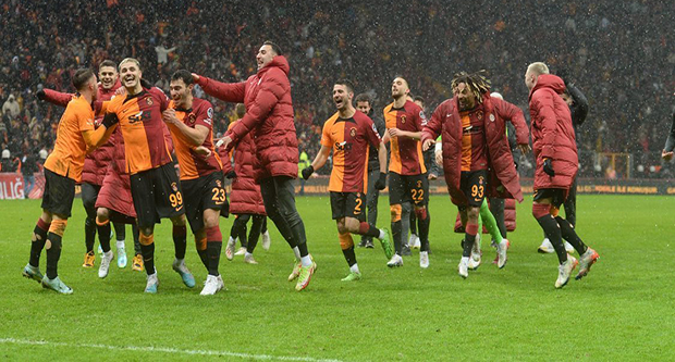 Galatasaray’ın Antalya kamp kadrosu açıklandı