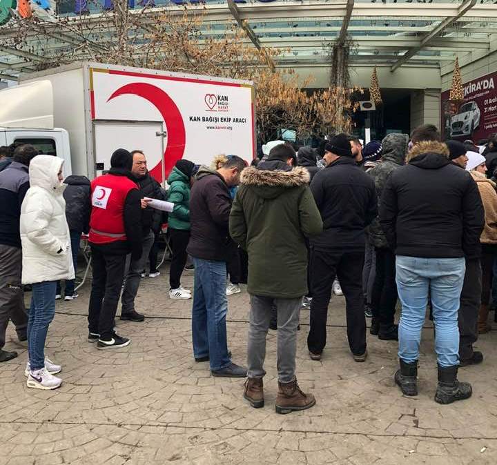 Kan bağışı kampanyasına destek çığ gibi