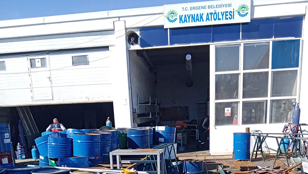 Depremzedeler için soba üretiliyor