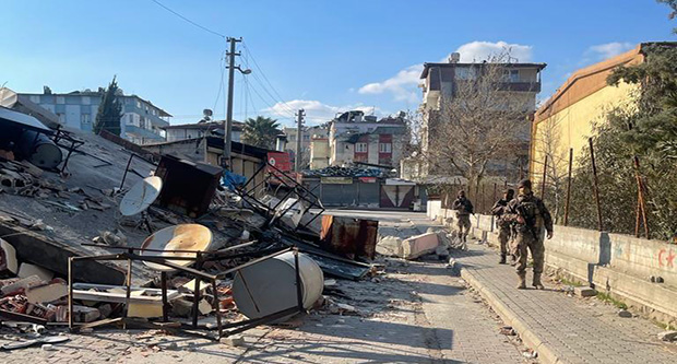 216 personel deprem bölgesinde