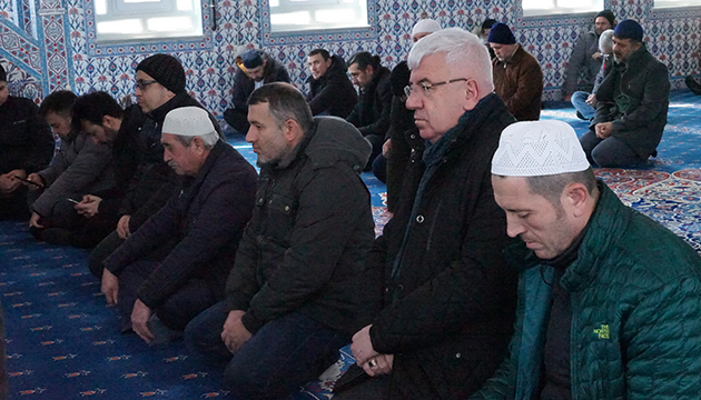 Depremde vefat edenler için mevlit okutuldu
