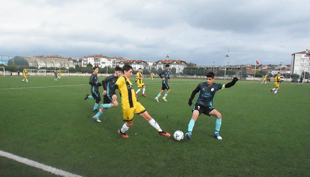 U17 maçları nefes kesti