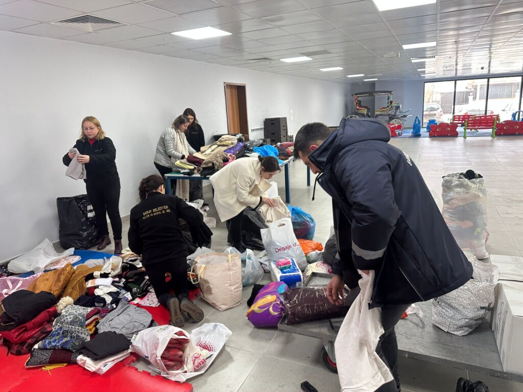 Saray’dan deprem bölgesine destek