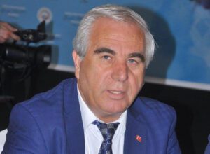 ÜRETİCİ SÜTE ZAM BEKLİYOR