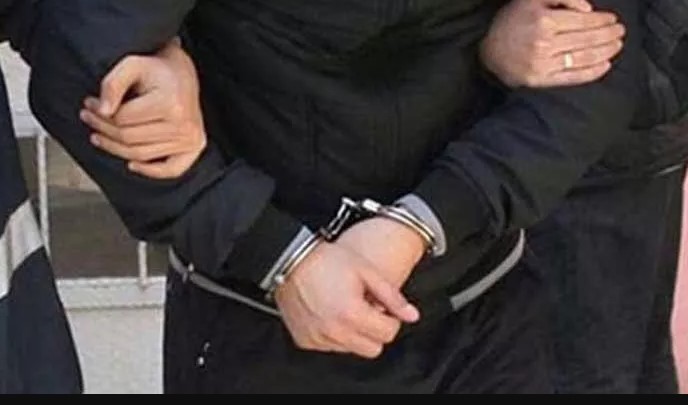 Rüşvet operasyonunda iki tutuklama