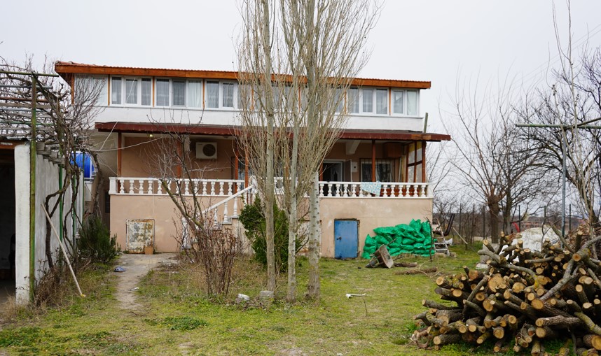 Umre parasını bağışlayan hayırsever evini depremzede aileye açtı