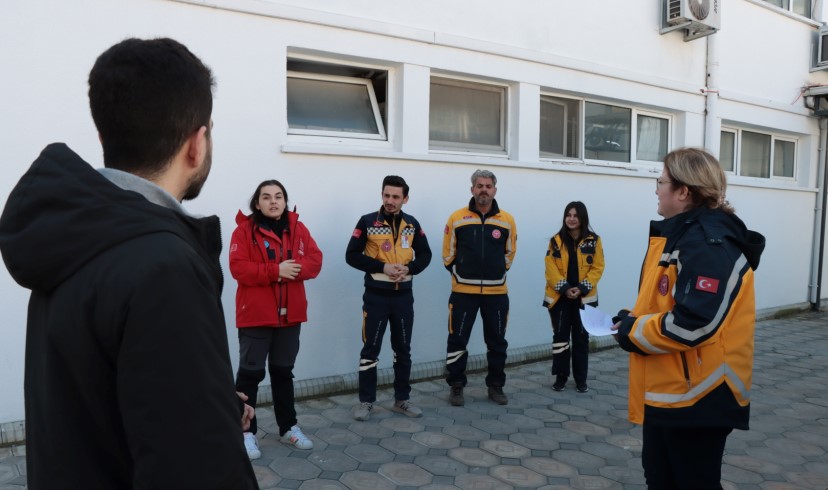 Trakya’dan 119 gönüllü sağlıkçı daha deprem bölgesine gitti