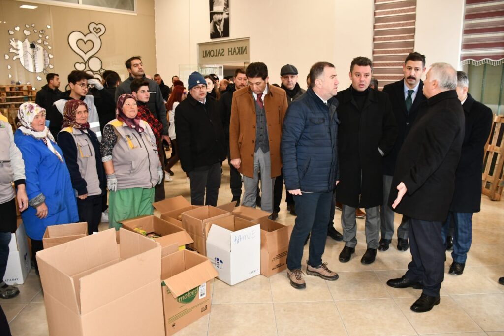 Kampanyaya Çorlu halkı yoğun ilgi gösterdi
