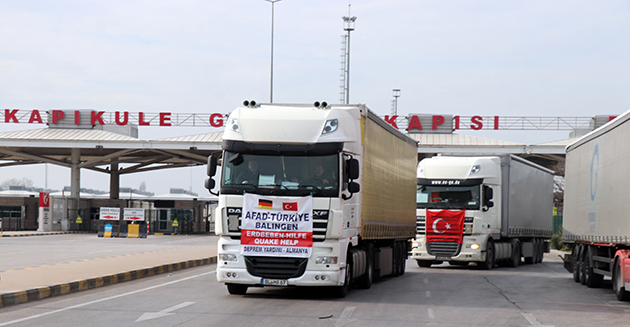 528 araçla kıyafet ve gıda yardımı gönderildi