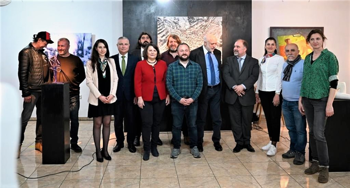 Sanatseverlerin beğenisine sunuldu
