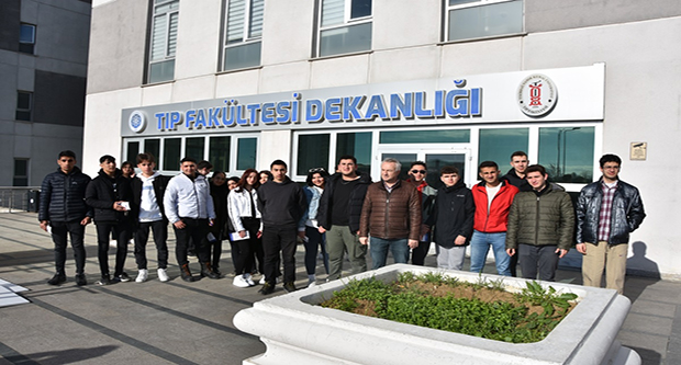 Lise öğrencilerine üniversite tanıtıldı