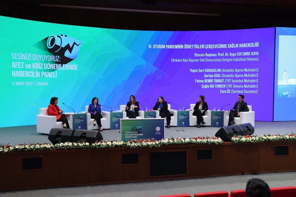 Afet ve kriz dönemlerinde habercilik paneline katıldılar