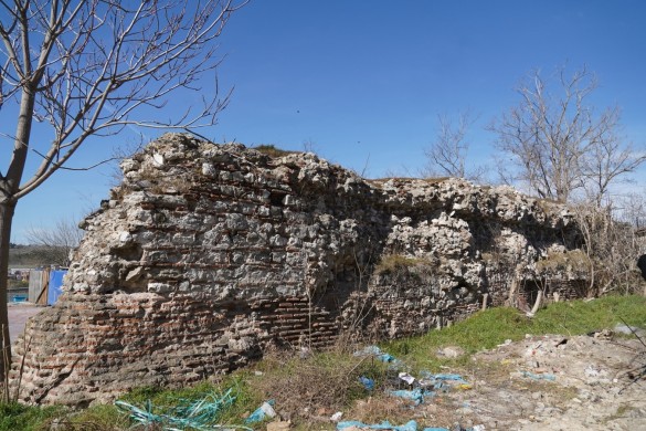 Tarihi surlar restore ediliyor
