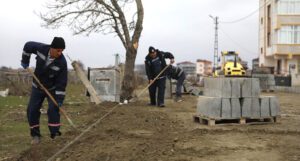 Yağmur suyu hattı çalışmaları sürüyor