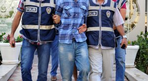 Polis ekipleri suçlulara göz açtırmıyor