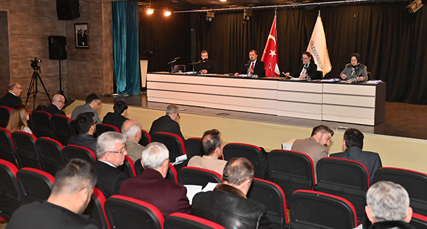 Belediyeden evi yanan vatandaşa destek