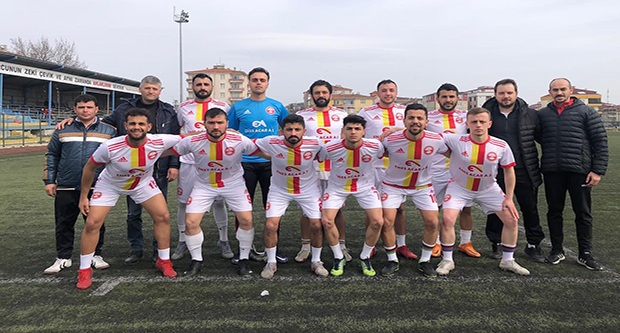 Lige farklı galibiyetle başladı