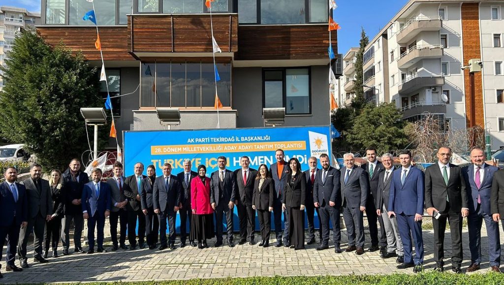 AK PARTİ’DE 45 ADAY ADAYI YARIŞTA