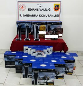 400 bin TL değerinde oyun konsolu ele geçirildi