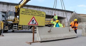 Geçici olarak trafiğe kapatıldı
