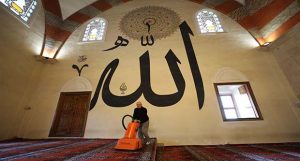 Camiler Ramazan’da gül kokacak