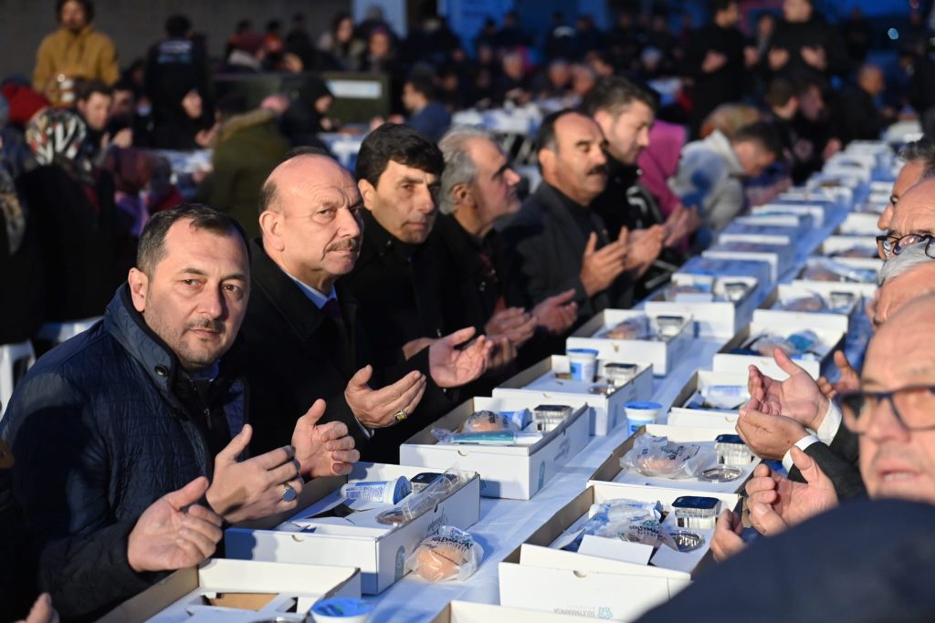İftar programları devam ediyor