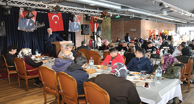 Depremzedelerin sorunları görüşüldü