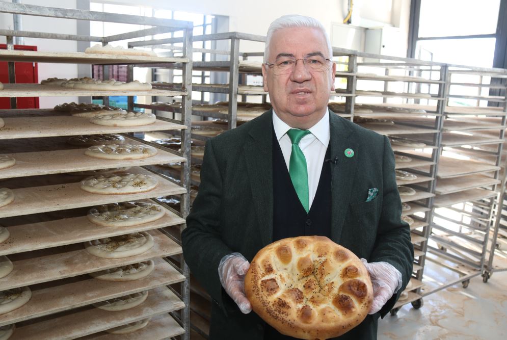 Belediye Ramazan pidesi üretimine başladı