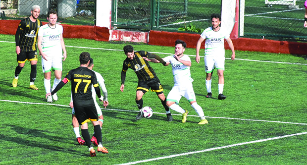 Tekirdağspor zirveyi zorluyor