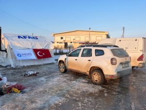 Deprem bölgesinde çalışmalarına devam ediyor