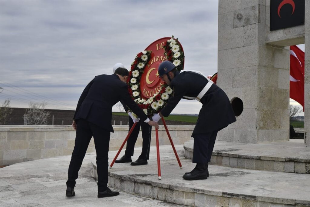 Çanakkale şehitleri dualarla anıldı
