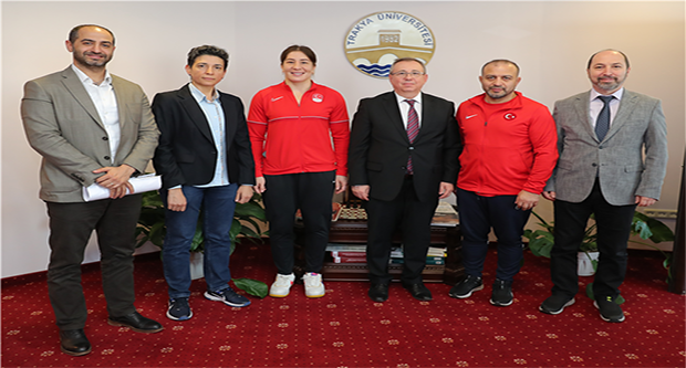 Milli güreşçi ve antrenörü diplomalarını aldı