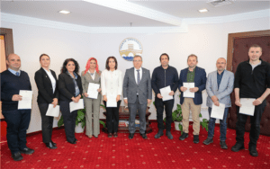 Başarılı akademisyenlere belgeleri verildi