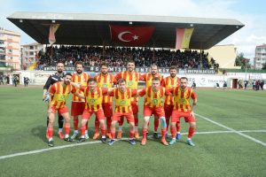 Çorluspor 1947 yenilgiye rağmen liderliği kaybetmedi