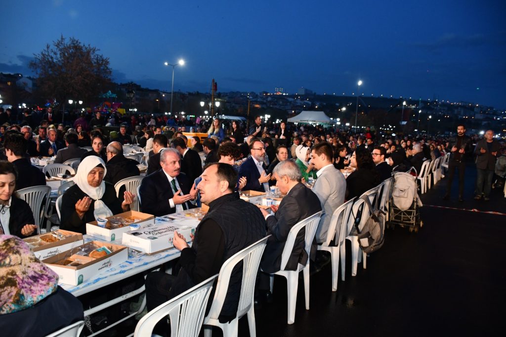 “MİLLETİMİZİN VERECEĞİ KARARA GÜVENİYORUZ”