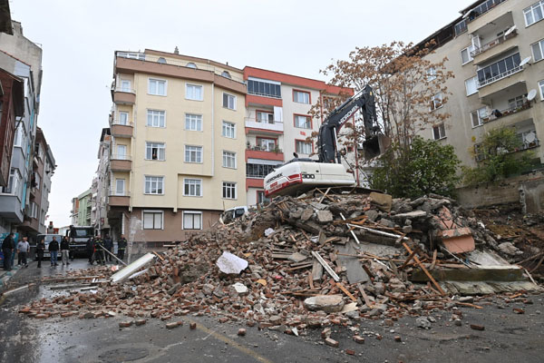 YIKIM REKORU ONDA
